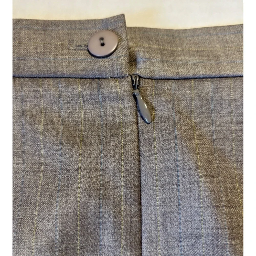 Travis Ayers Woman Gray Pinstripe‎ Pencil Skirt Size 16W Lined Work Office Wear